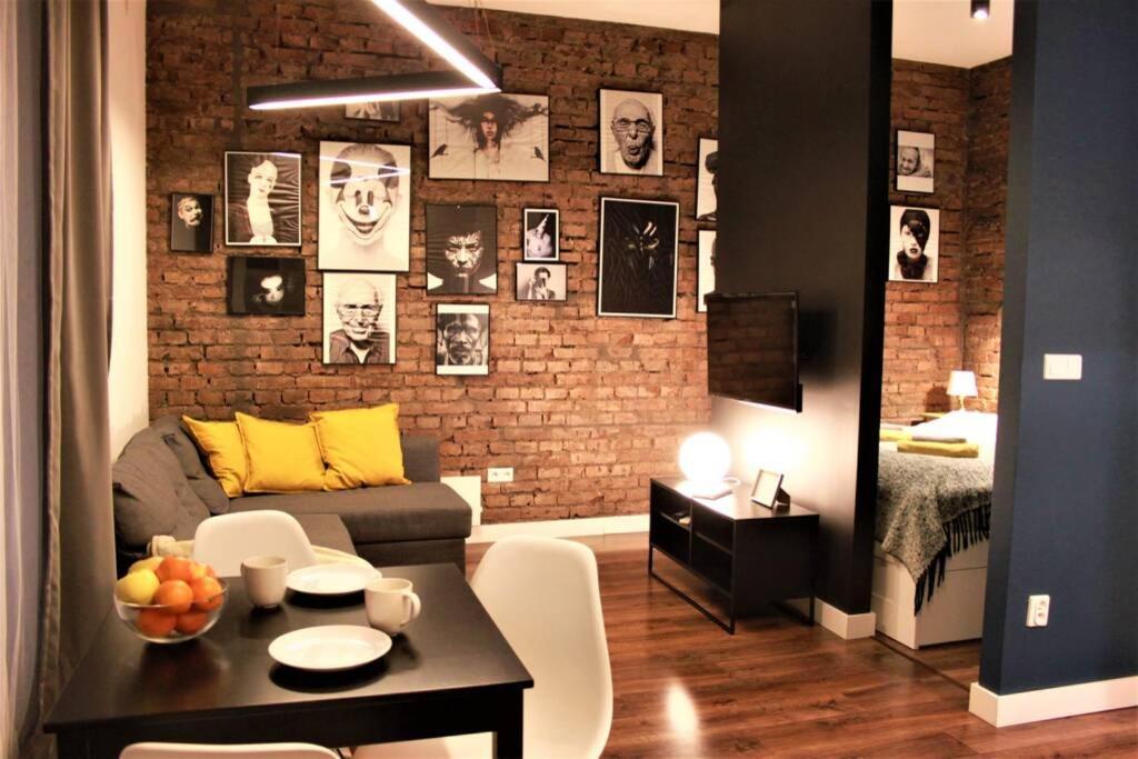 Apartamento Unique Brick 5 - Old Town & Market Square Cracovia Exterior foto